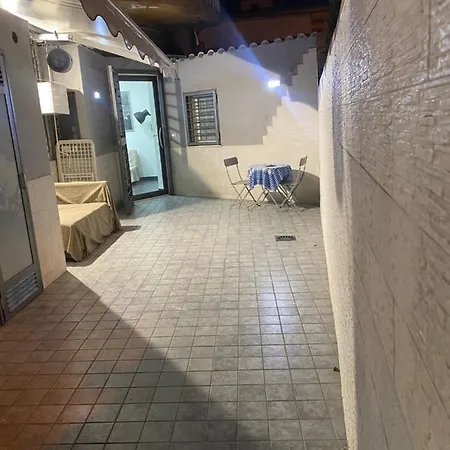 Centro Casa Con Due E Cucina