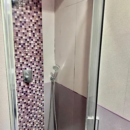Centro Casa Con Due E Cucina بيت للعطل